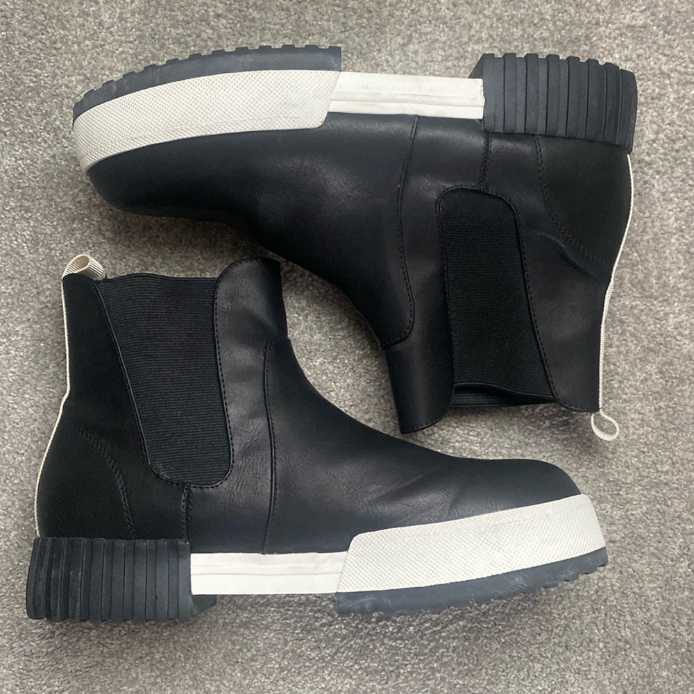 Mia Chunky Chelsea Boot